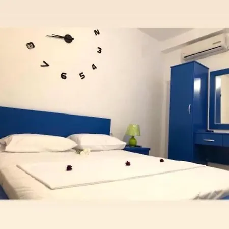Agimi Apartment *